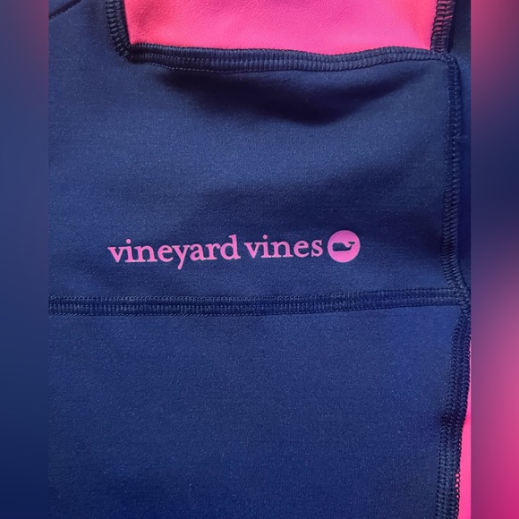 Vineyard Vines Performance Pullover - Picture 2 of 4